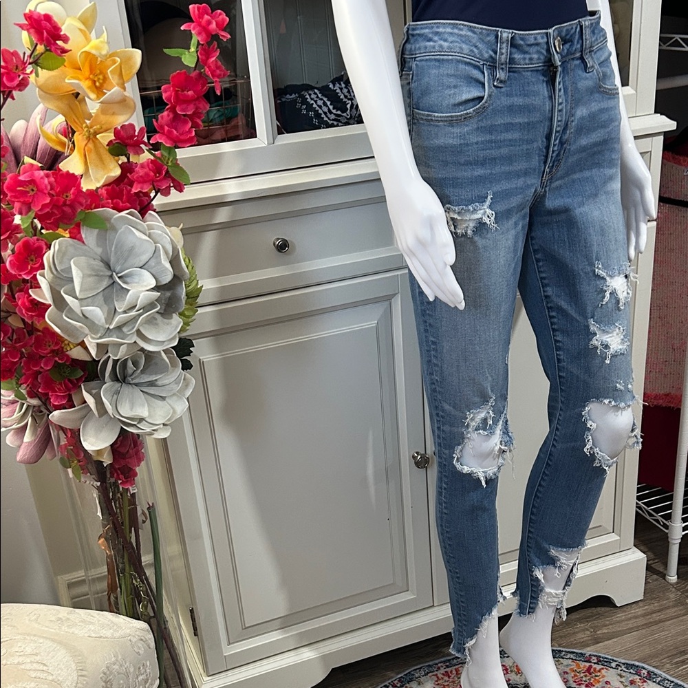 American Eagle Outfitters Distressed Light Blue Ankle Skinny Jeans